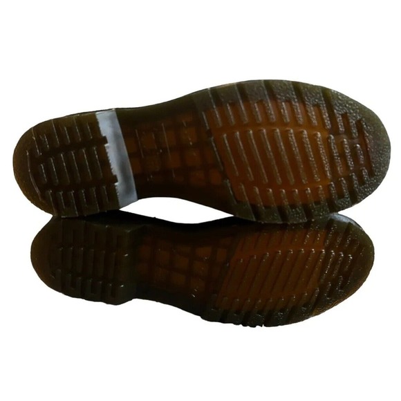 Dr. Marten Womens Yellow Stitch Smooth Leather White Chelsea Boots, Sz 9, NWOB - Picture 7 of 15